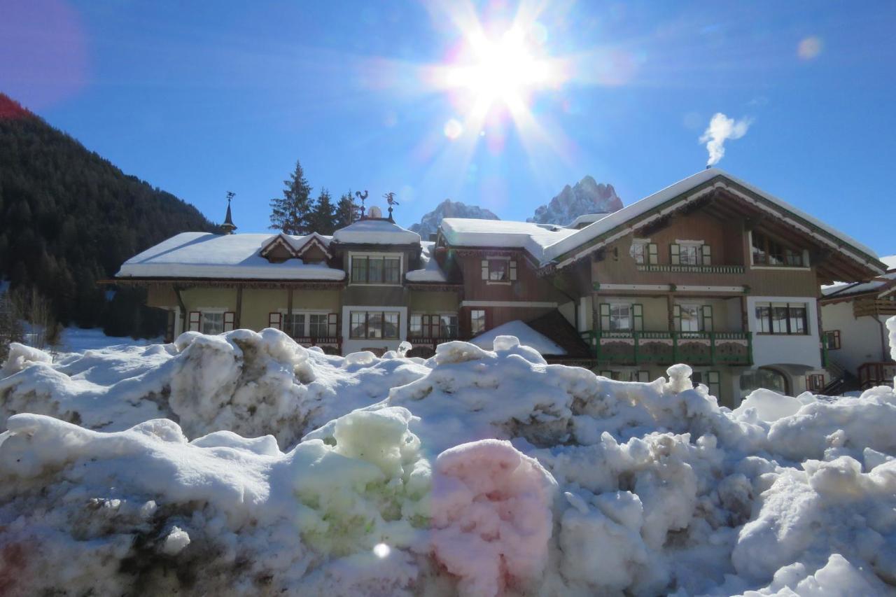 Residence Holiday Pozza di Fassa Luaran gambar