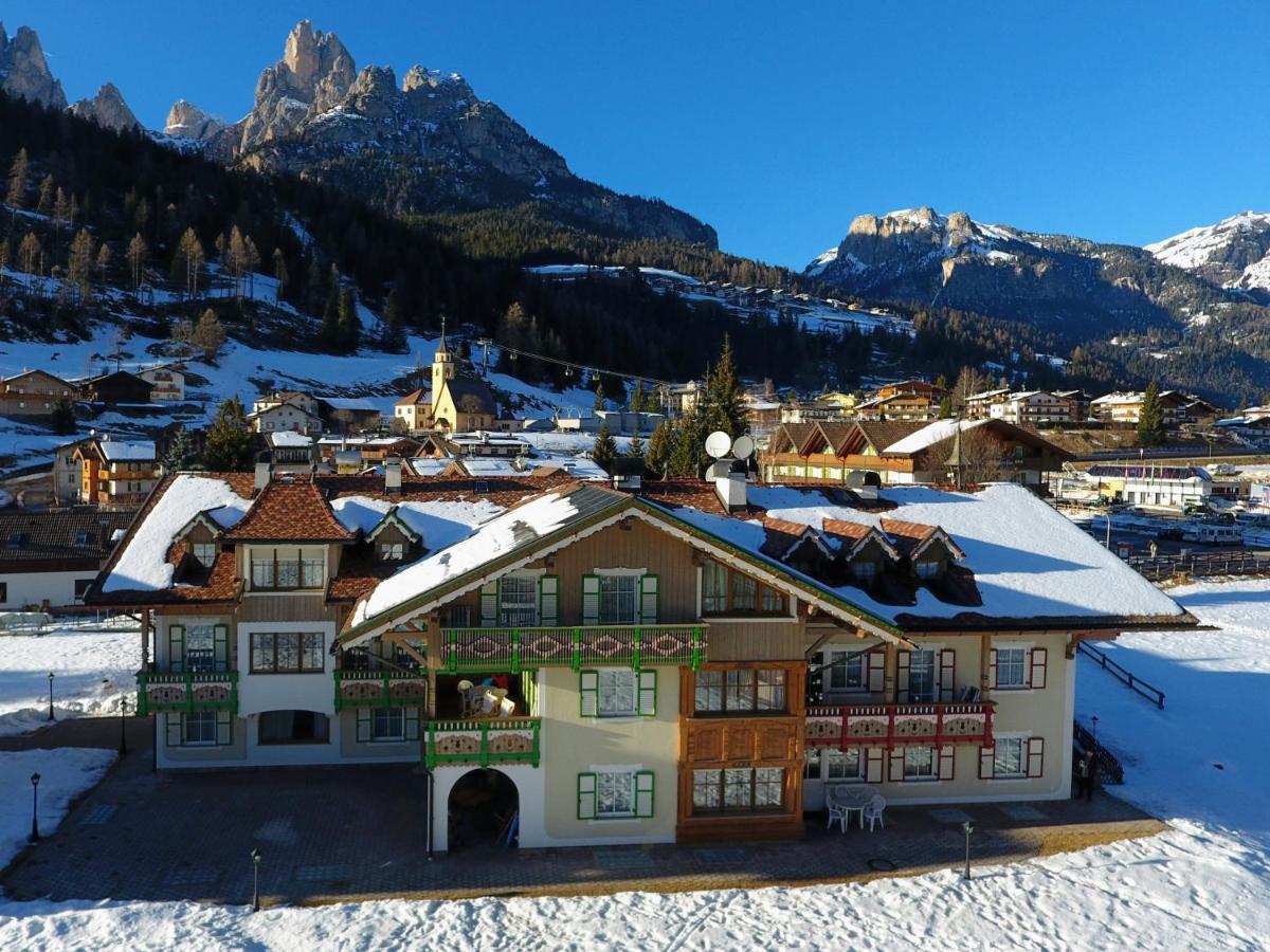 Residence Holiday Pozza di Fassa Luaran gambar