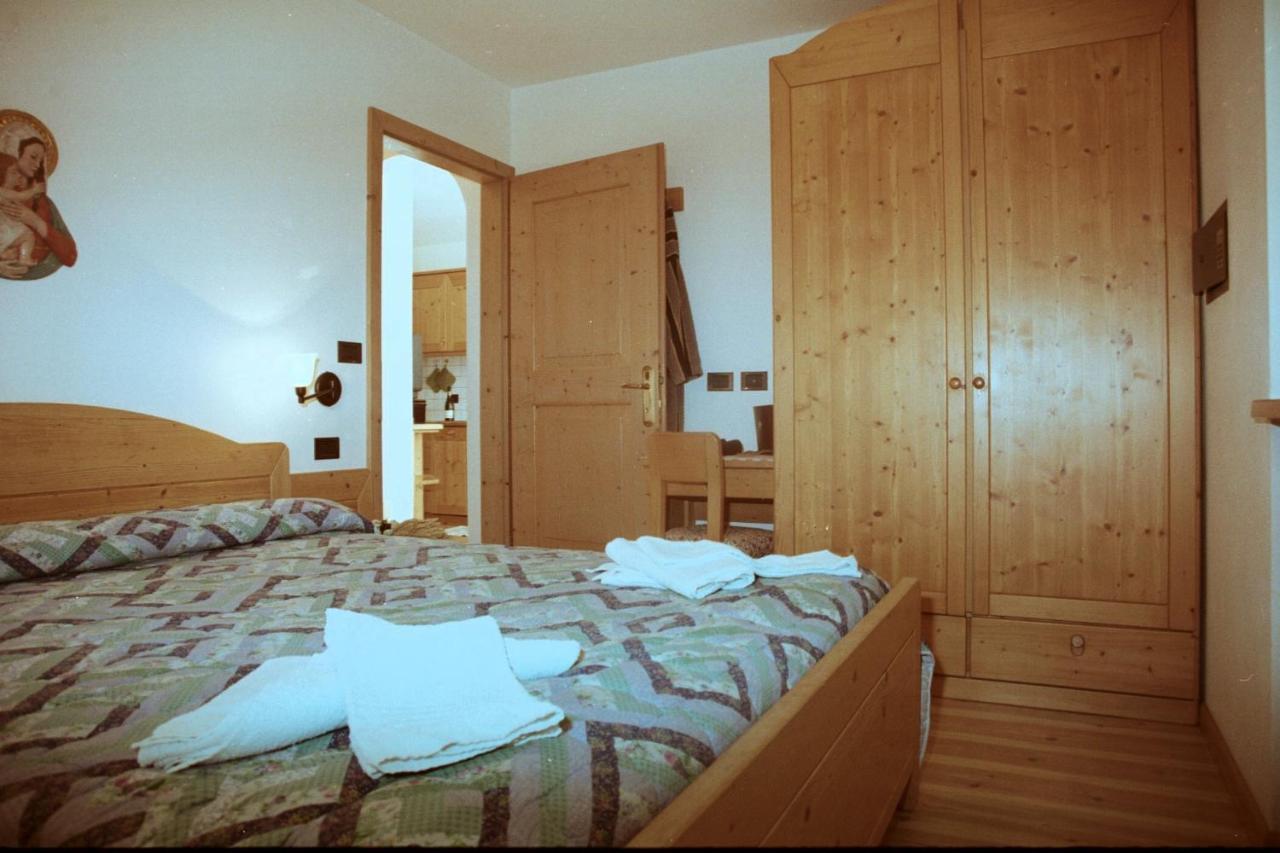 Residence Holiday Pozza di Fassa Luaran gambar