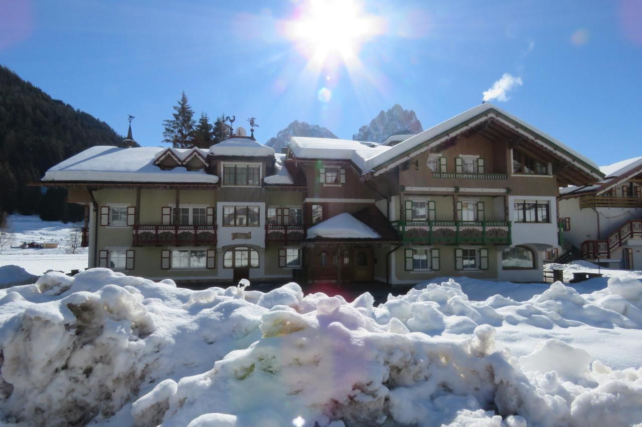 Residence Holiday Pozza di Fassa Luaran gambar